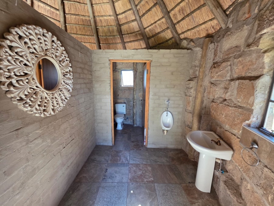 38 Bedroom Property for Sale in Paul Roux Free State